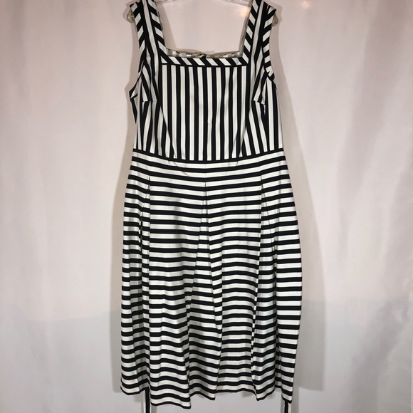 Anne Klein Dresses & Skirts - Anne Klein Black/White Striped Dress